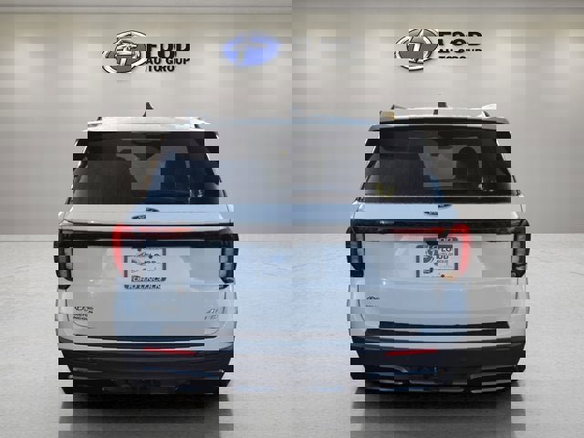 New 2026 Ford Explorer ST-Line w/ ST-Line Street Pack image 3