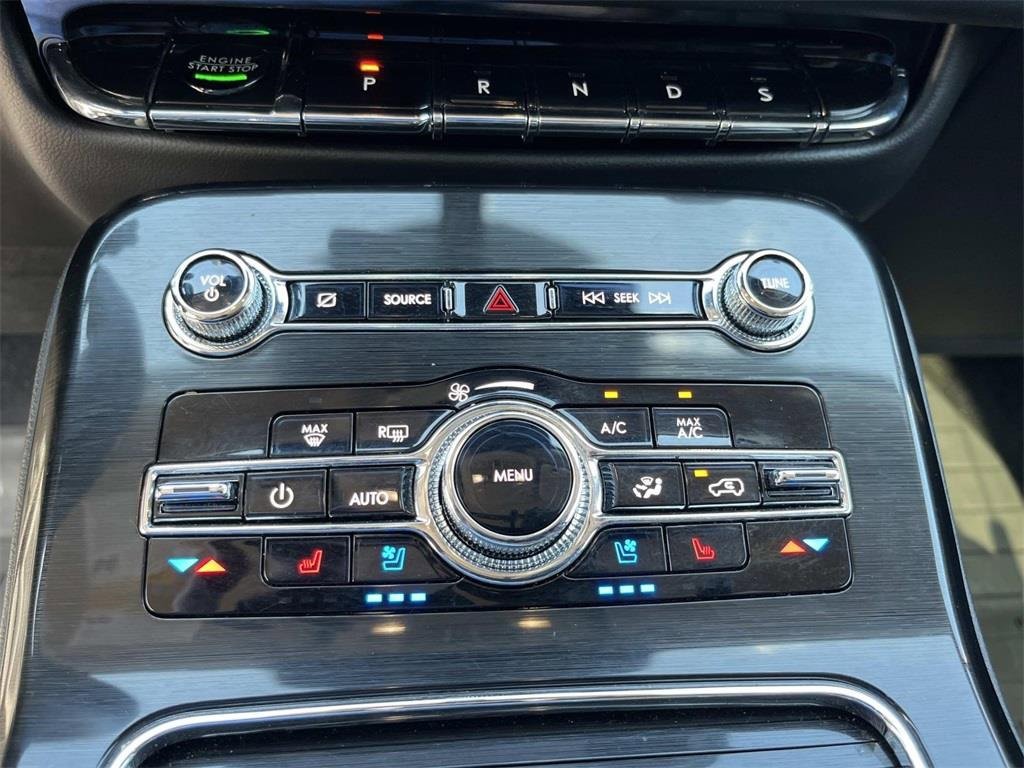 Used 2022 Lincoln Nautilus Reserve image 20