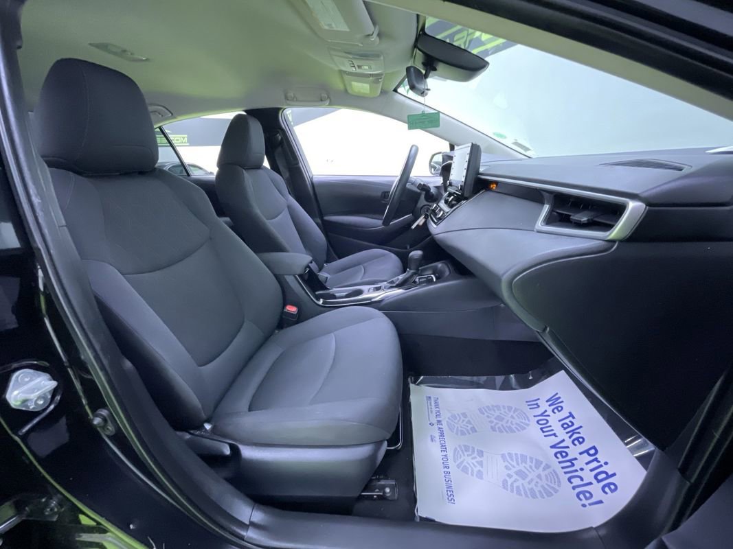 Used 2022 Toyota Corolla LE image 28