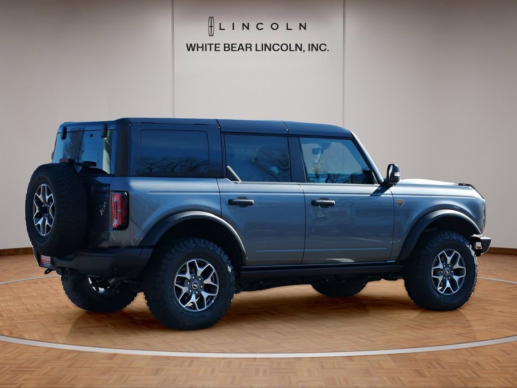 Used 2024 Ford Bronco Badlands image 5