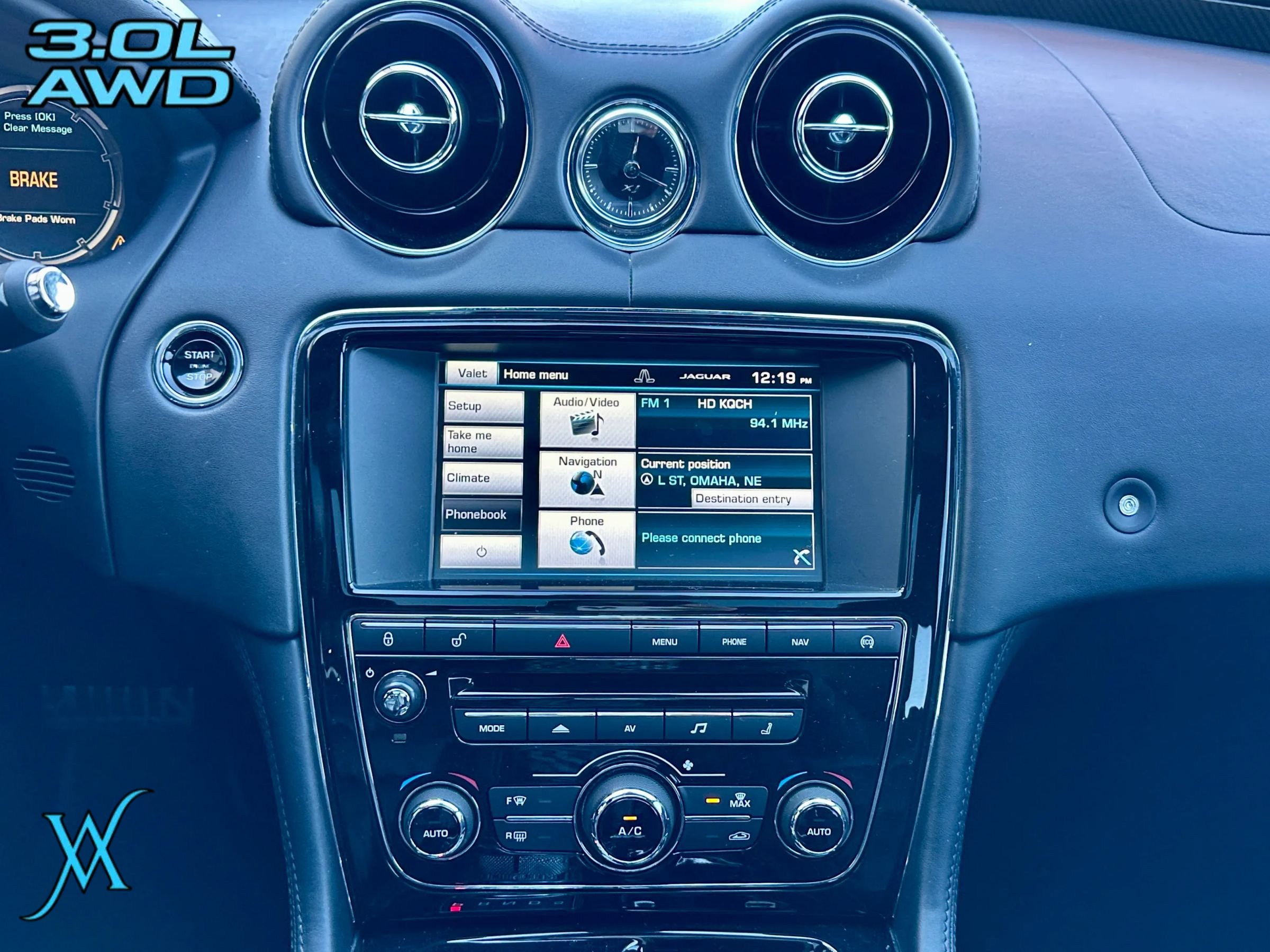 Used 2015 Jaguar XJ AWD image 35