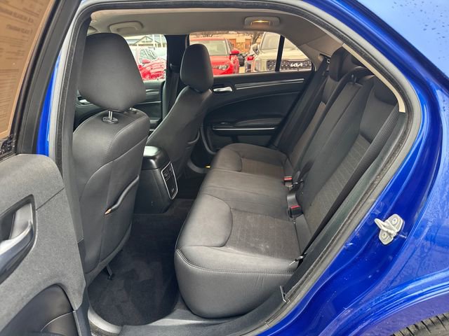 Used 2020 Chrysler 300 Touring w/ Sport Appearance Package image 15