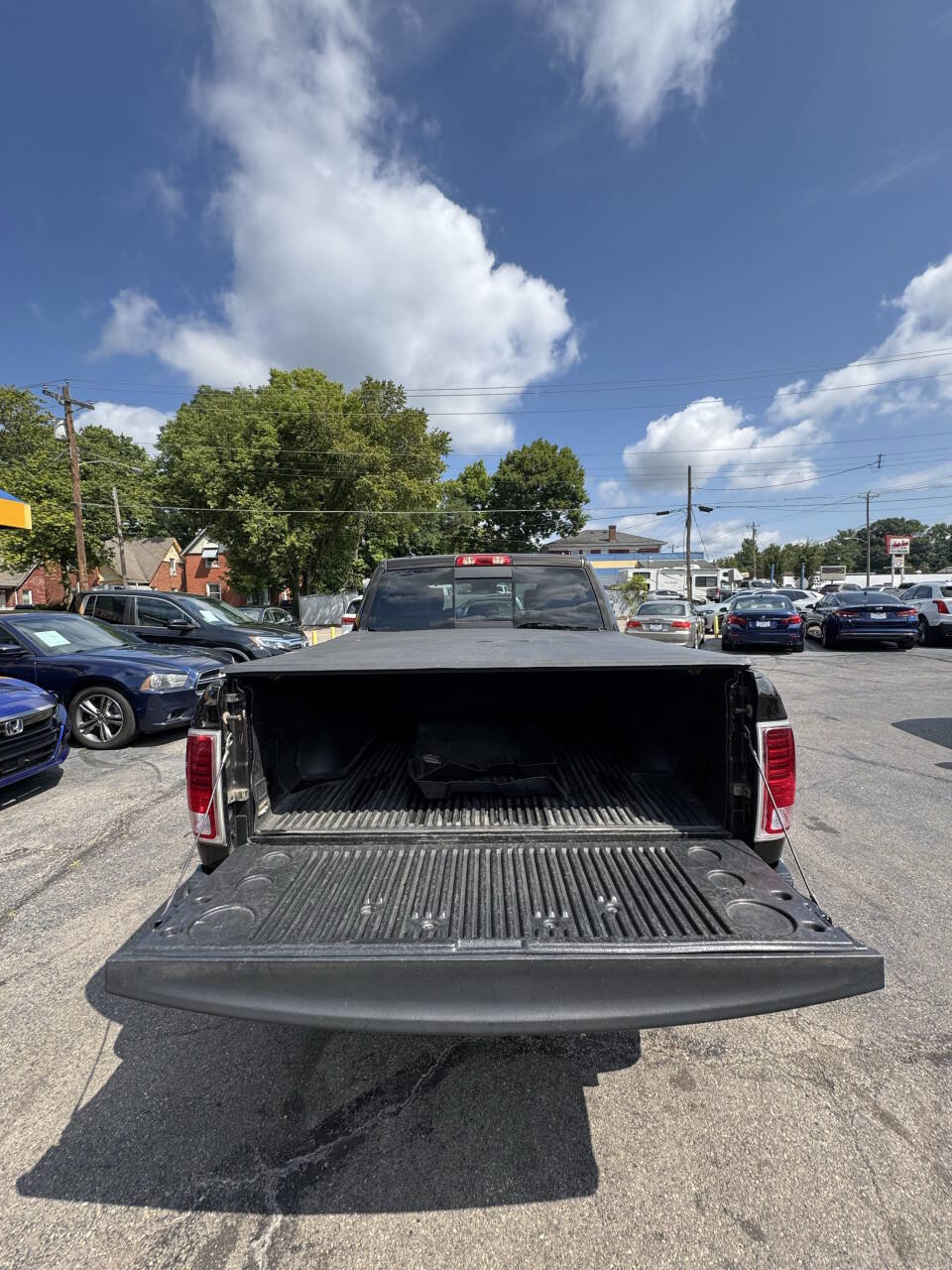 Used 2014 RAM 1500 Laramie w/ Convenience Group image 15