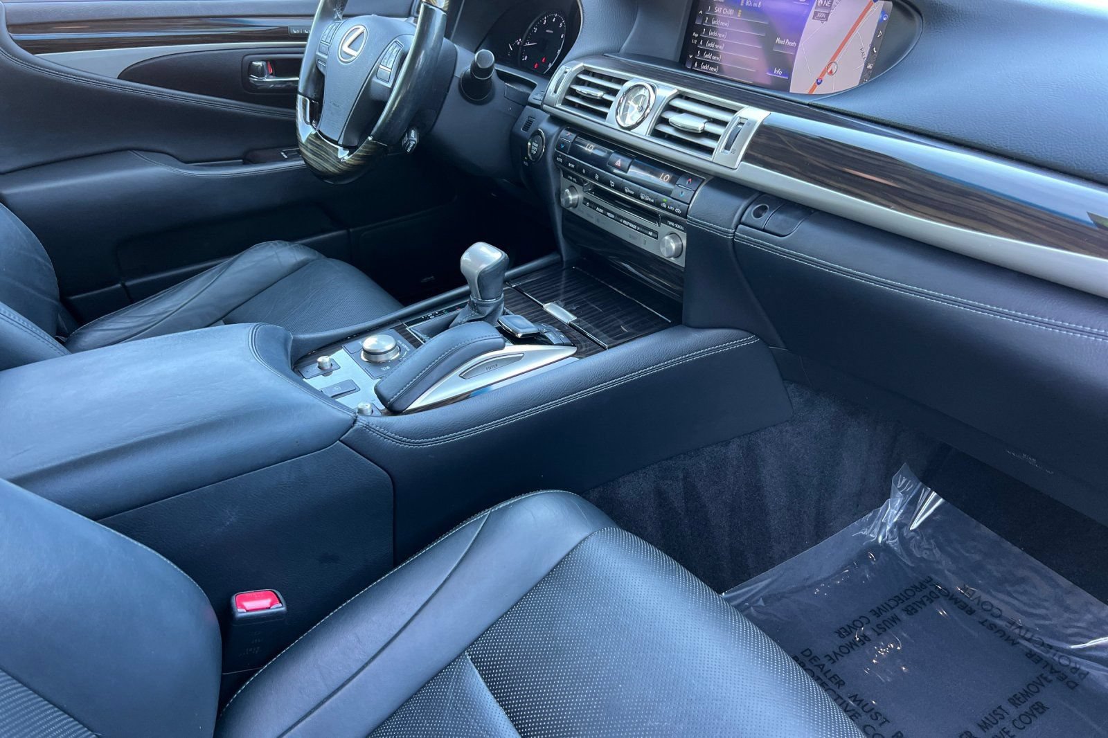 Used 2016 Lexus LS 460 w/ Comfort Package RWD image 18