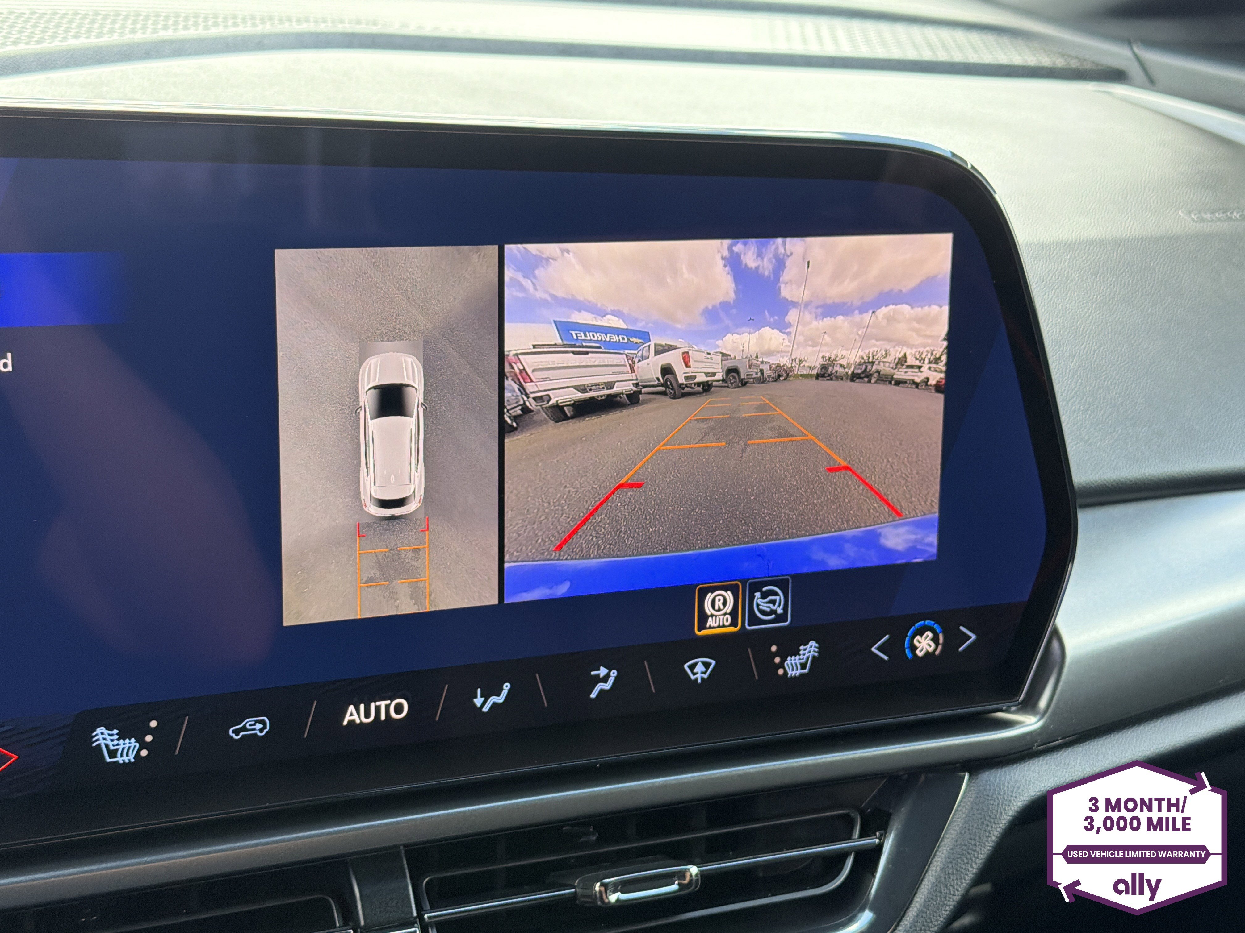 Certified 2026 Chevrolet Equinox EV RS FWD image 21