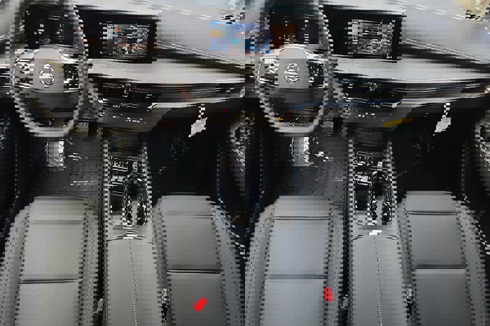 New 2025 Nissan Murano SV image 3