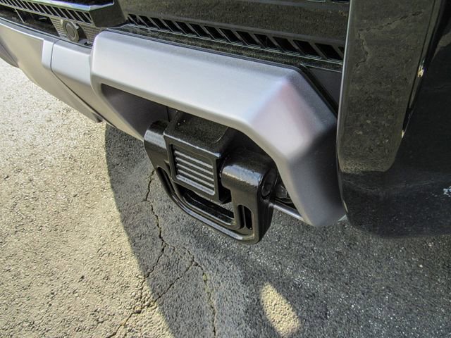 New 2025 GMC Hummer EV 3X w/ LPO, Dark Essentials Package image 12