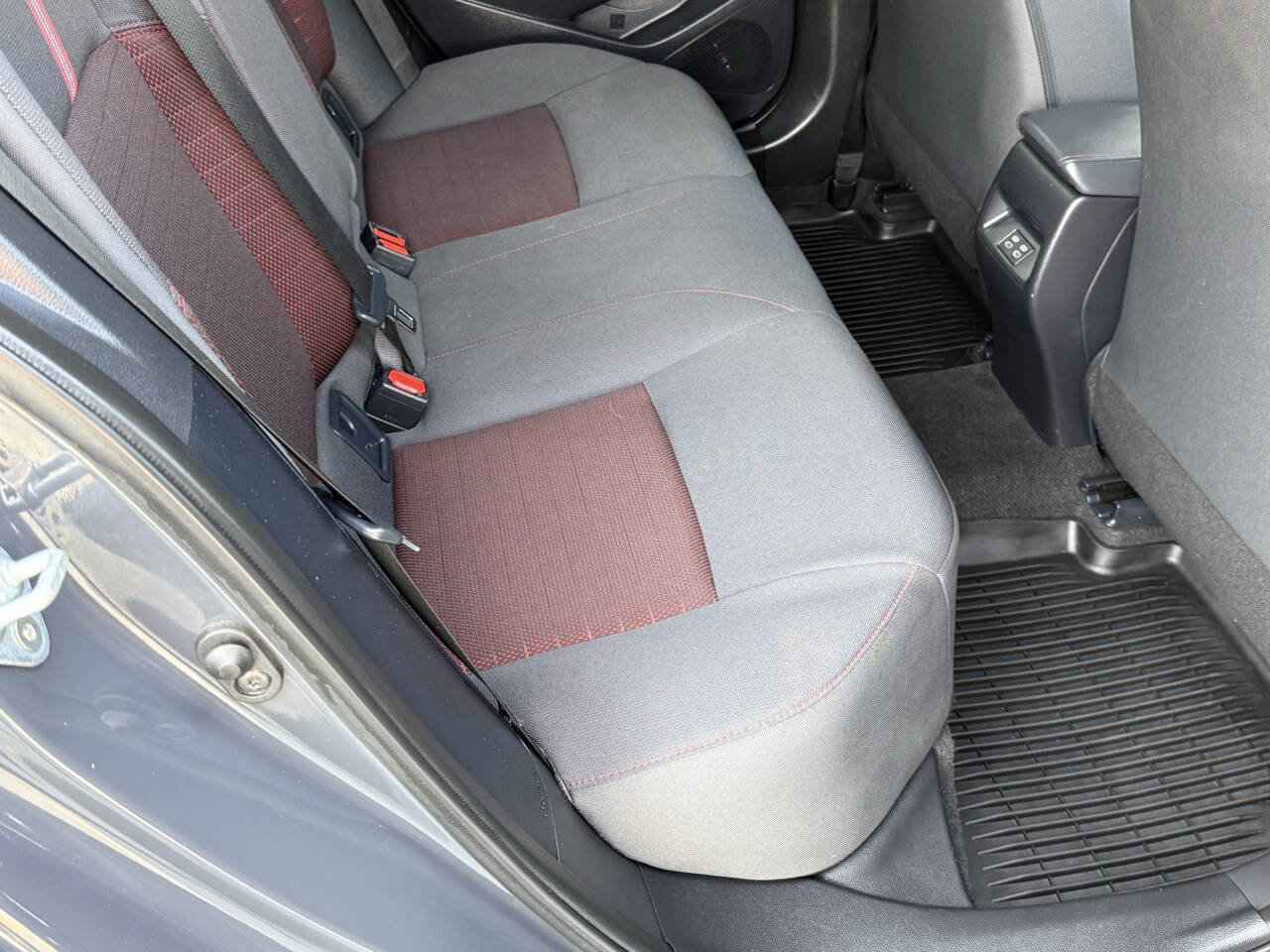 Used 2024 Toyota Corolla SE image 20