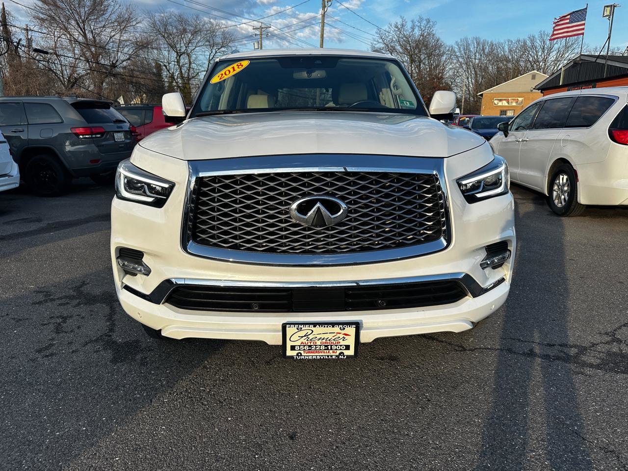 Used 2018 INFINITI QX80 4WD w/ Driver Assistance Package image 2