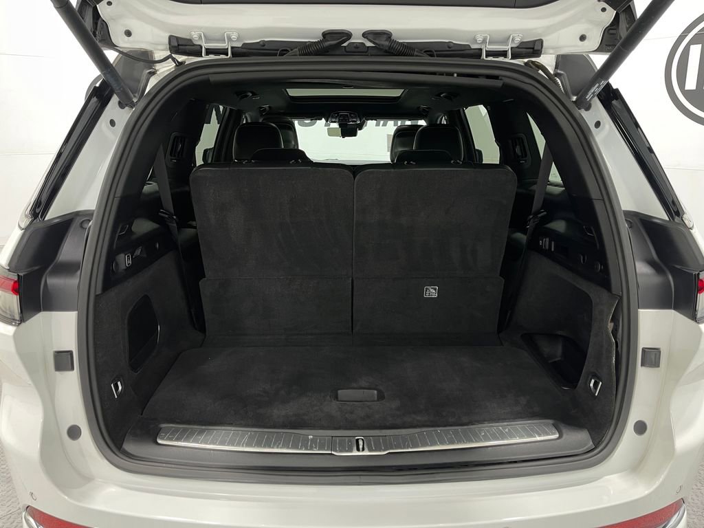 Used 2021 Jeep Grand Cherokee L Overland w/ Advanced Protech Group III image 27