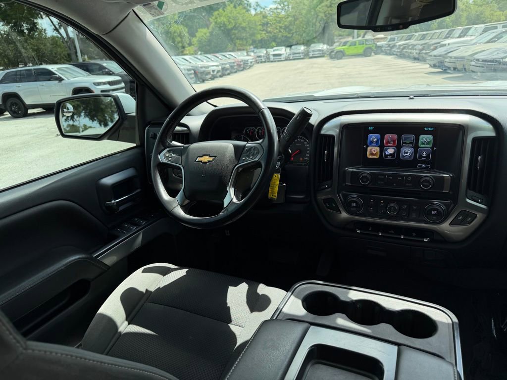 Used 2018 Chevrolet Silverado 1500 LT w/ All Star Edition AWD/4WD image 33