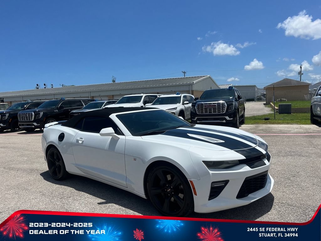 Used 2018 Chevrolet Camaro SS RWD image 2