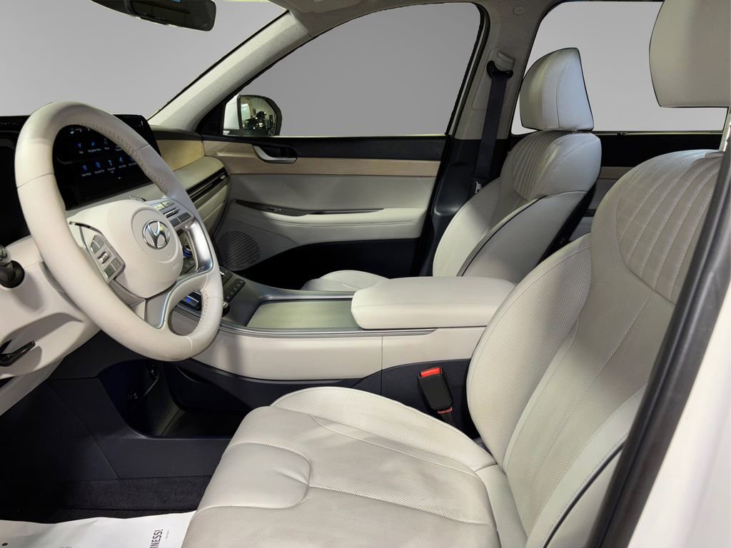 Used 2023 Hyundai Palisade Limited image 9