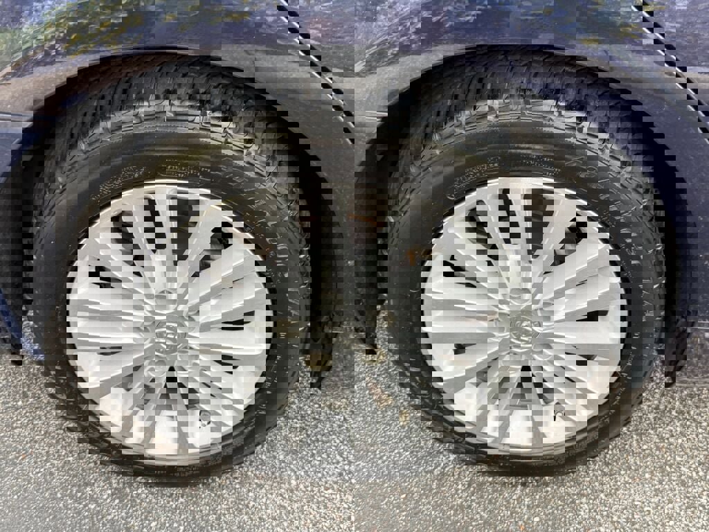 Used 2014 Toyota Avalon Limited image 11