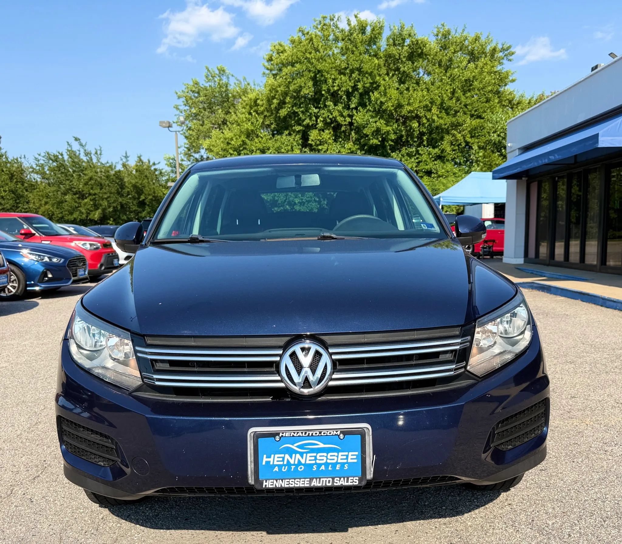 Used 2012 Volkswagen Tiguan LE FWD image 18