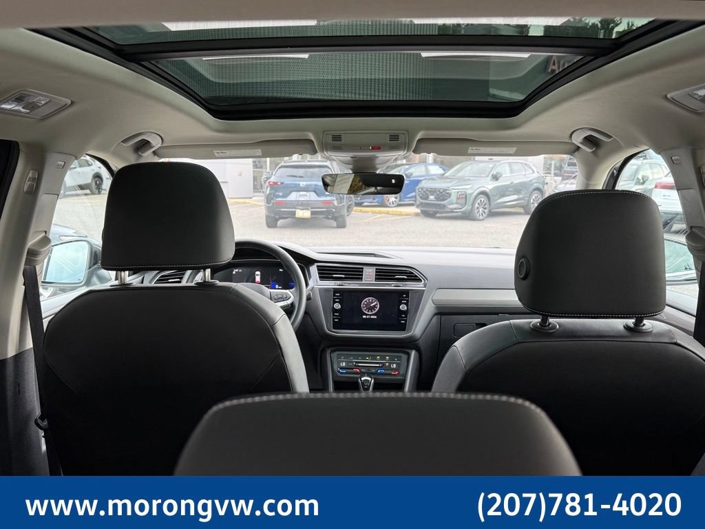Used 2023 Volkswagen Tiguan SE w/ Panoramic Sunroof Package AWD/4WD image 18