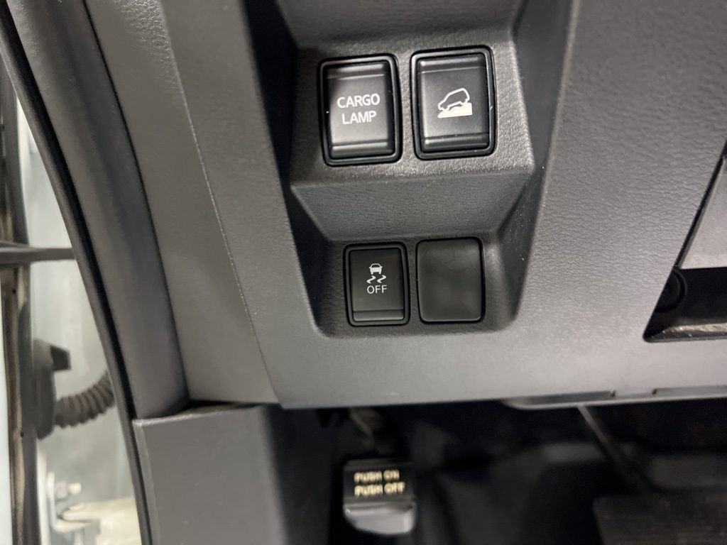 Used 2022 Nissan Frontier SV image 23