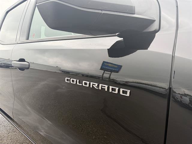 Used 2024 Chevrolet Colorado Trail Boss w/ Advanced Trailering Package AWD/4WD image 10
