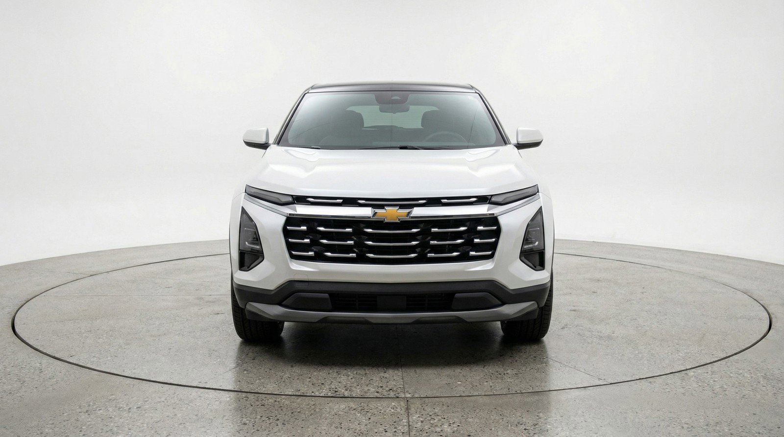 Used 2025 Chevrolet Equinox LT image 2