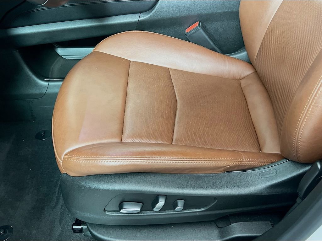 Used 2021 Cadillac XT5 Sportv w/ LPO, Floor Liner Package image 26