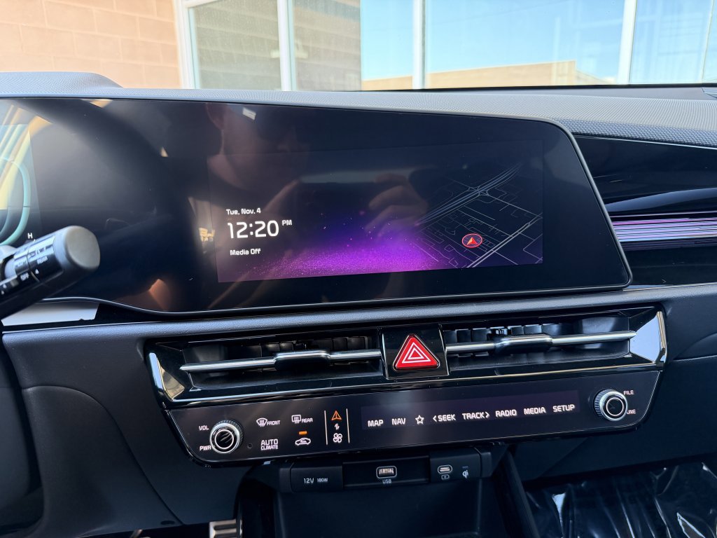 Used 2023 Kia Niro EX Touring image 21