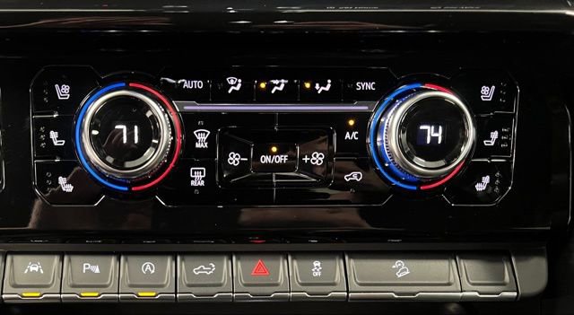 Used 2025 GMC Sierra 1500 AT4 w/ AT4 Premium Package image 36