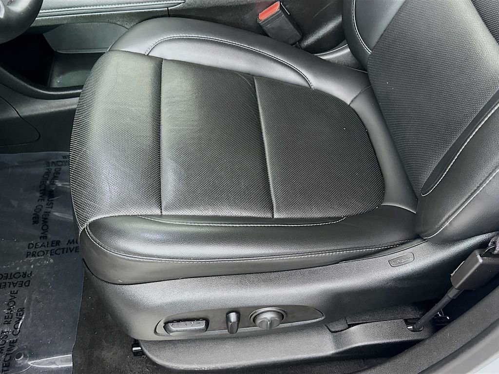 Used 2023 GMC Acadia SLT image 28