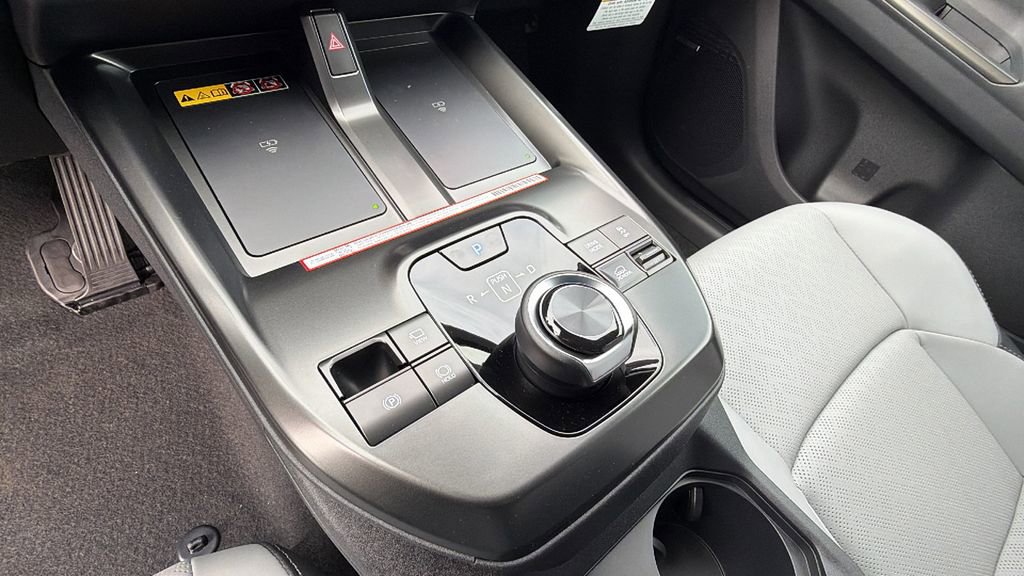 New 2026 Subaru Solterra image 25