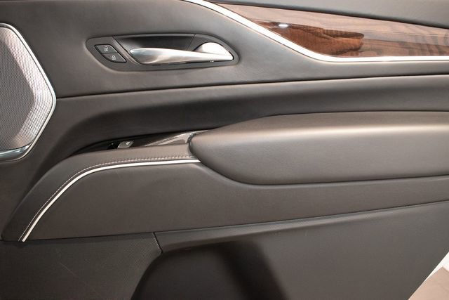 Used 2021 Cadillac Escalade Sport Platinum AWD/4WD image 14