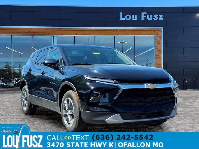 Used 2025 Chevrolet Blazer LT FWD video 1
