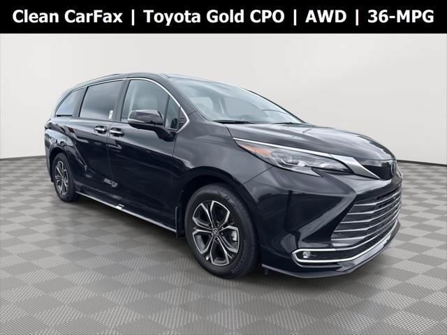 Certified 2026 Toyota Sienna Platinum AWD/4WD image 1