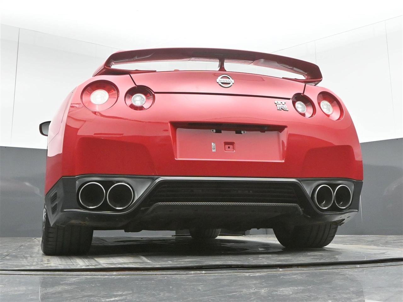 Used 2013 Nissan GT-R Premium AWD/4WD image 33