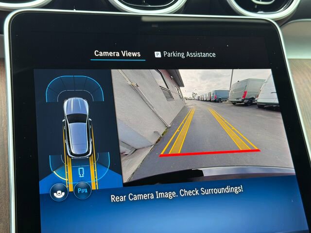 Used 2025 Mercedes-Benz GLC 350e 4MATIC image 25