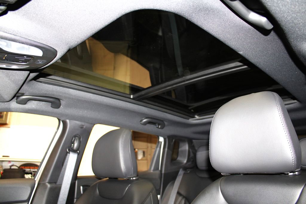 New 2026 Jeep Compass Limited w/ Sun, Sound & Navigation Group image 25