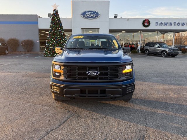Used 2024 Ford F150 XL image 2