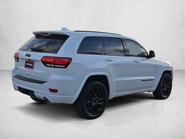Used 2020 Jeep Grand Cherokee Altitude AWD/4WD image 5