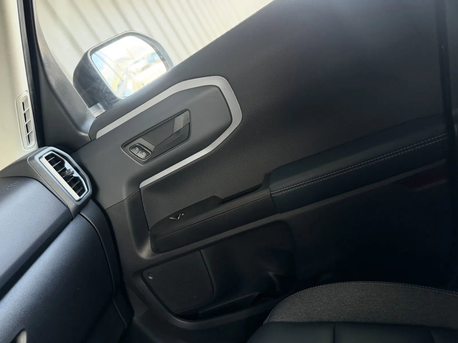 Used 2024 Ford Bronco Sport Outer Banks AWD/4WD image 41