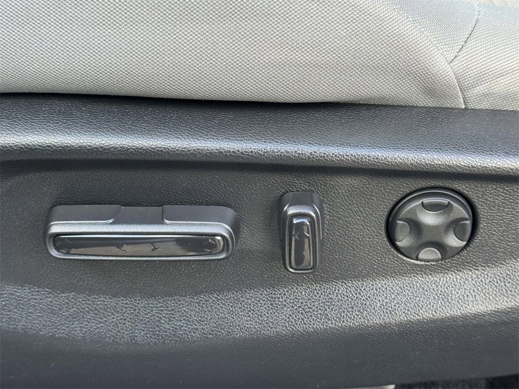 Certified 2022 Honda CR-V EX image 17