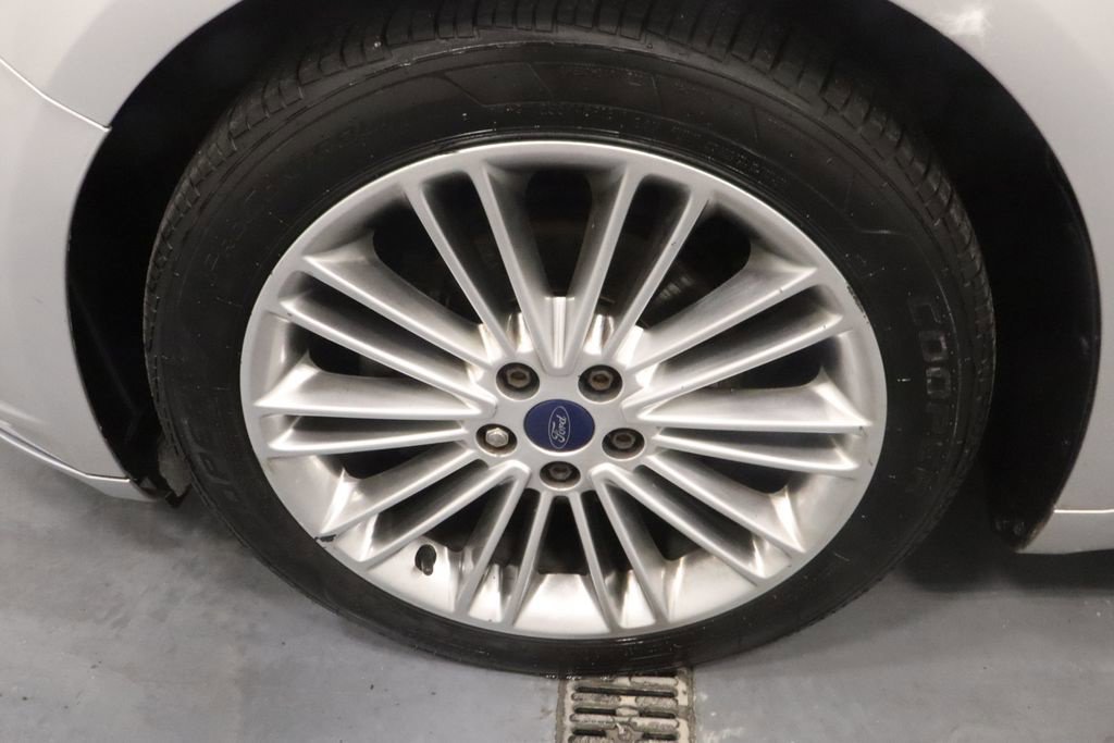 Used 2016 Ford Fusion SE w/ Equipment Group 202A FWD image 23