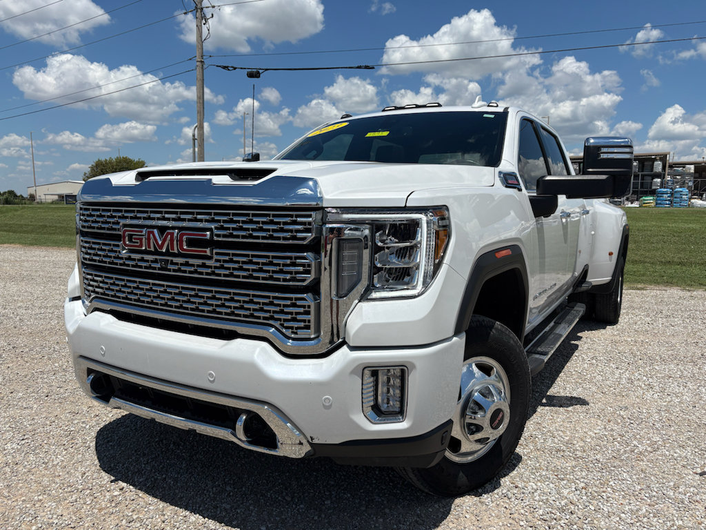 Used 2023 GMC Sierra 3500 Denali AWD/4WD image 1