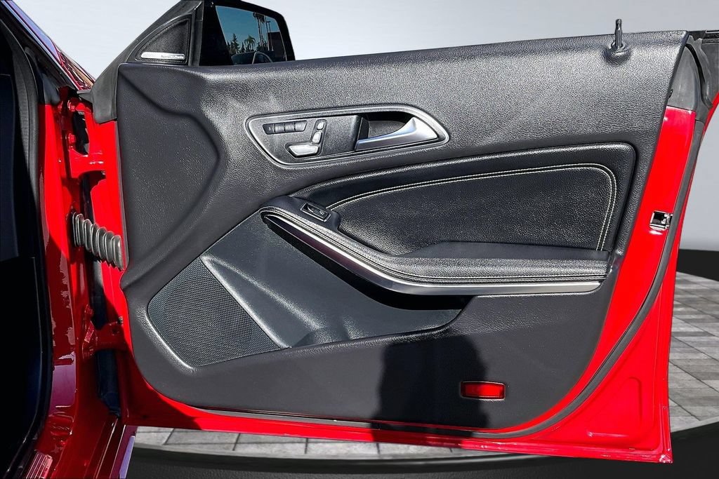 Used 2019 Mercedes-Benz CLA 250 image 14