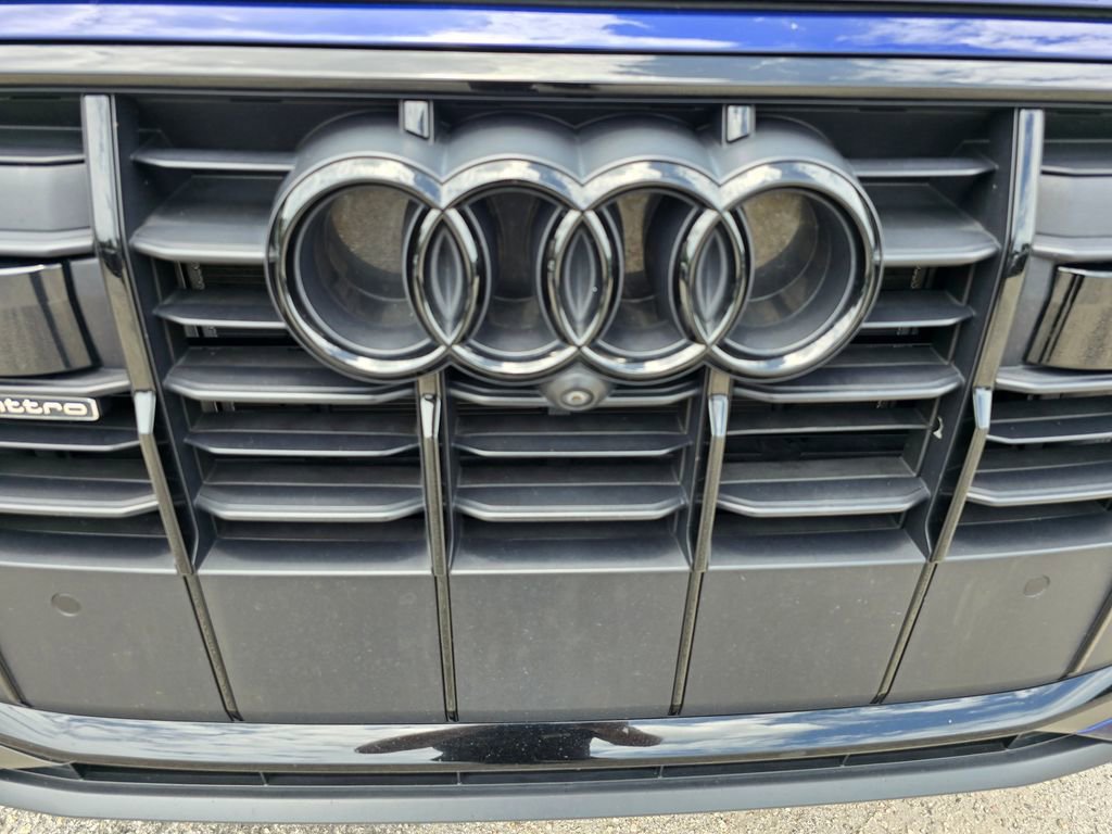 Used 2023 Audi Q7 3.0T Prestige AWD/4WD image 9