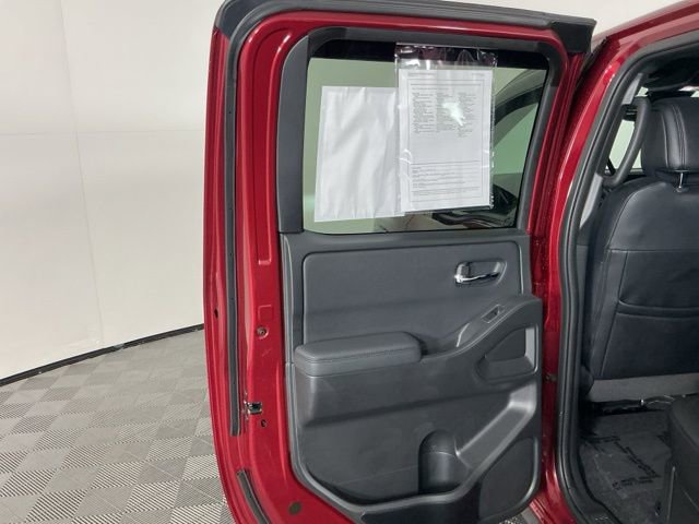 Used 2022 Nissan Frontier PRO-4X w/ Pro-4X Premium Package image 26