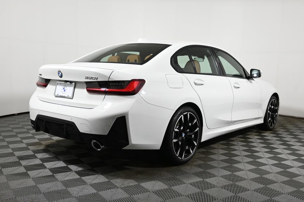 Used 2026 BMW 330i xDrive Sedan w/ M Sport Package image 7