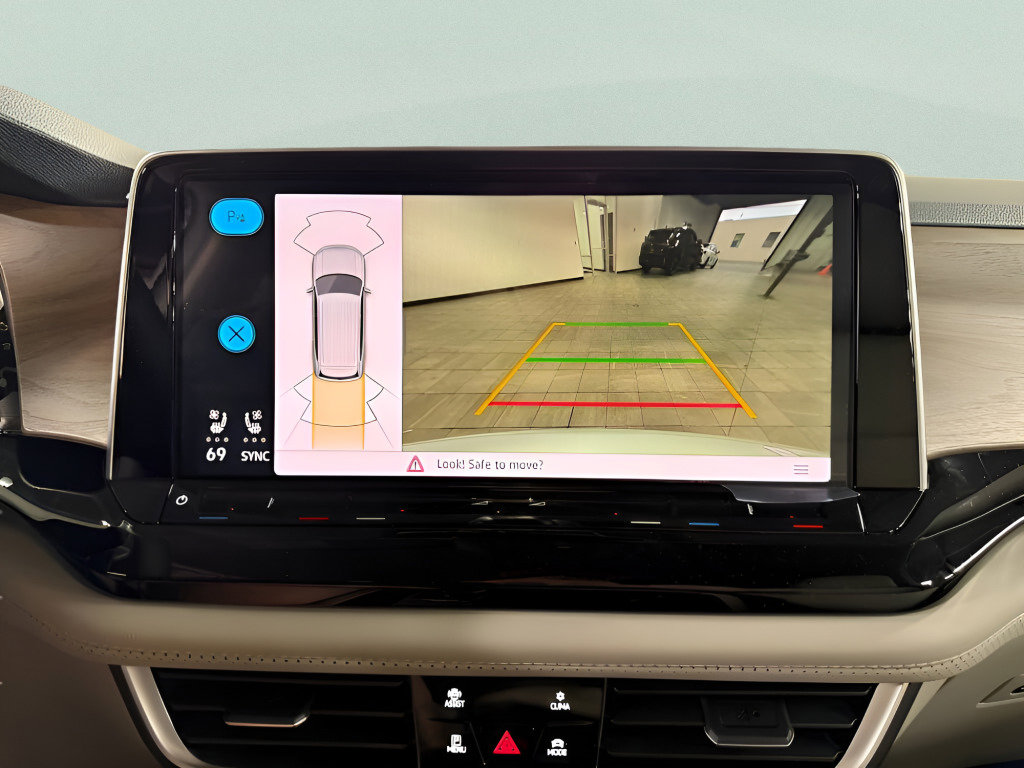 New 2026 Volkswagen Atlas SE image 16