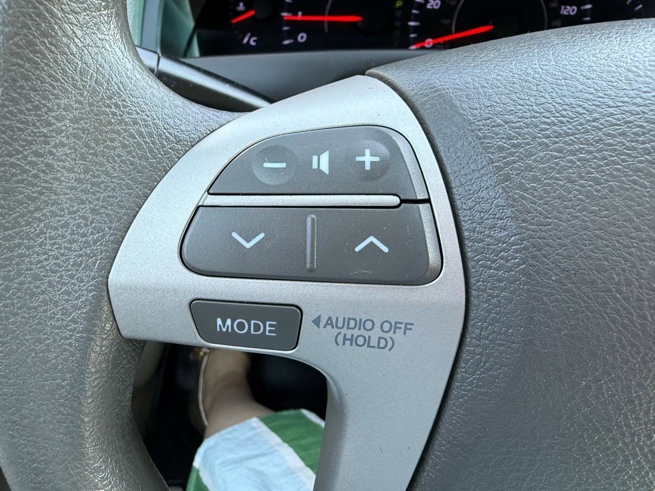 Used 2011 Toyota Camry LE image 17