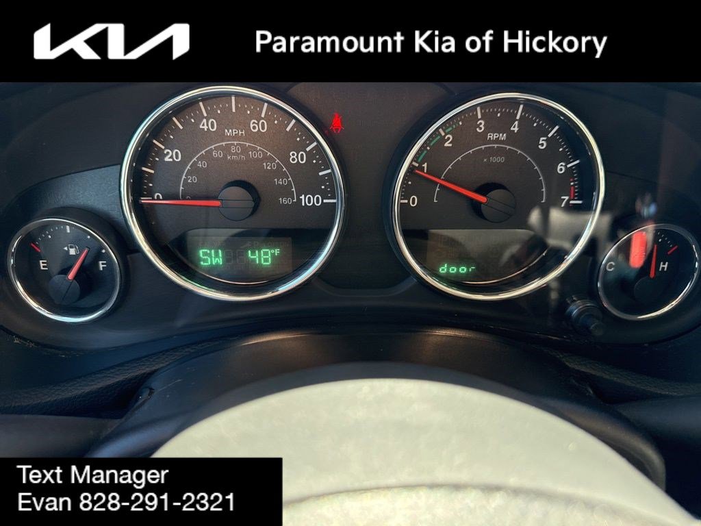 Used 2013 Jeep Wrangler Unlimited Sahara w/ Dual Top Group image 24