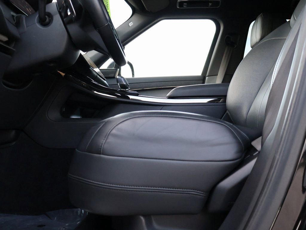 Used 2024 Land Rover Range Rover Sport Dynamic SE AWD/4WD image 36