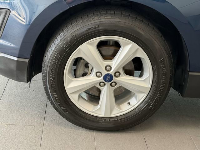 Used 2017 Ford Edge SE FWD image 4