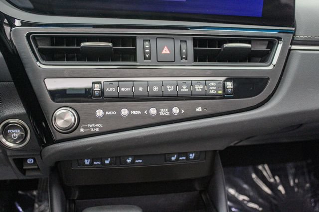Used 2025 Lexus ES 300h F Sport w/ Accessory Package (Z2) FWD image 33